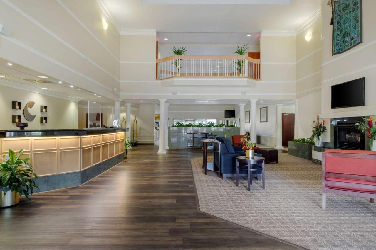 Comfort Suites La Porte Luaran gambar