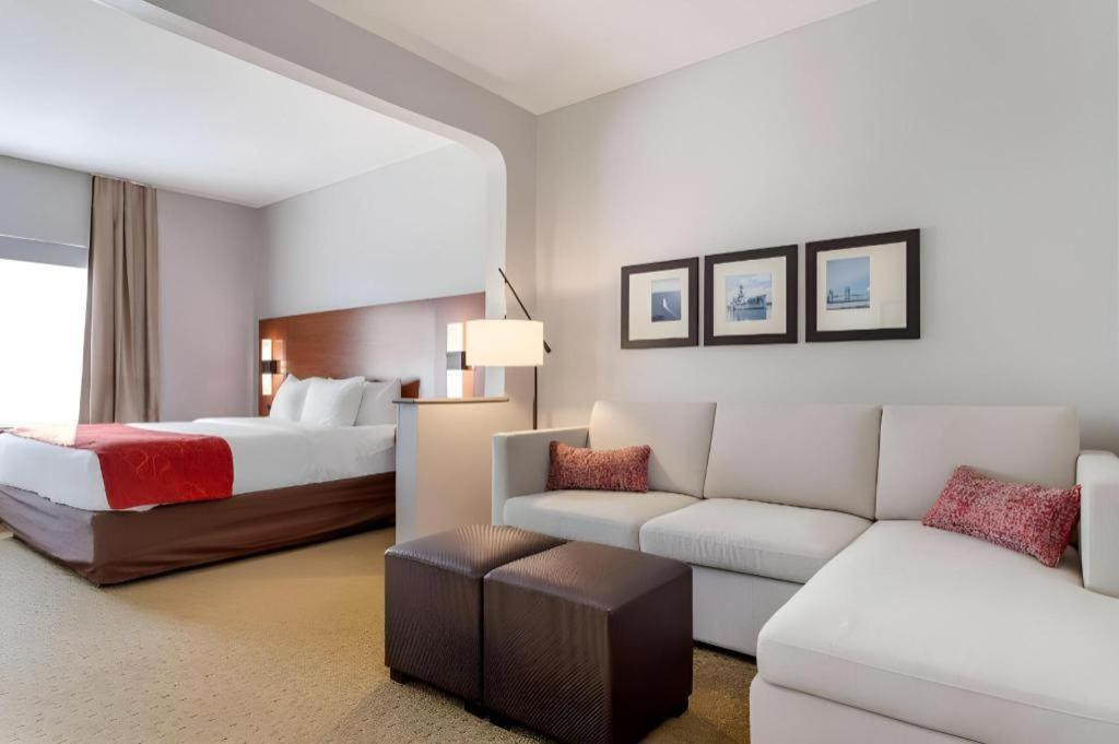 Comfort Suites La Porte Luaran gambar