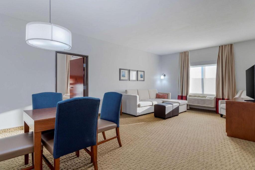 Comfort Suites La Porte Luaran gambar
