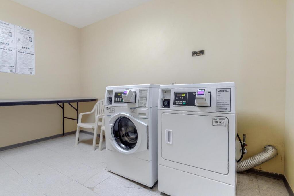 Comfort Suites La Porte Luaran gambar